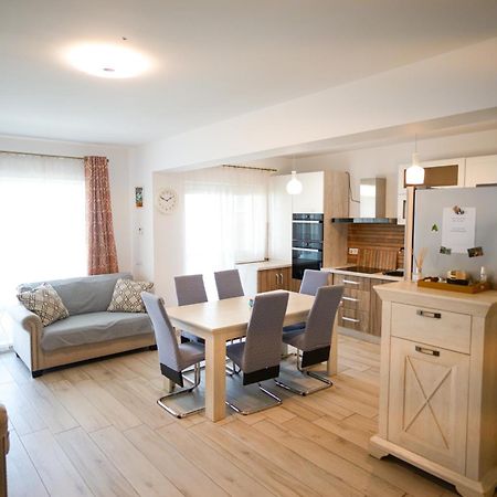 Hunyadi Luxury Dna Stanca 1 Apartment ซีบิว ภายนอก รูปภาพ